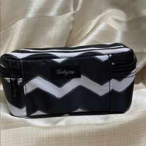 Thirty-One Zigzag Toiletry Jewelry Bag in Black and White